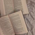 readertrappedinbooks